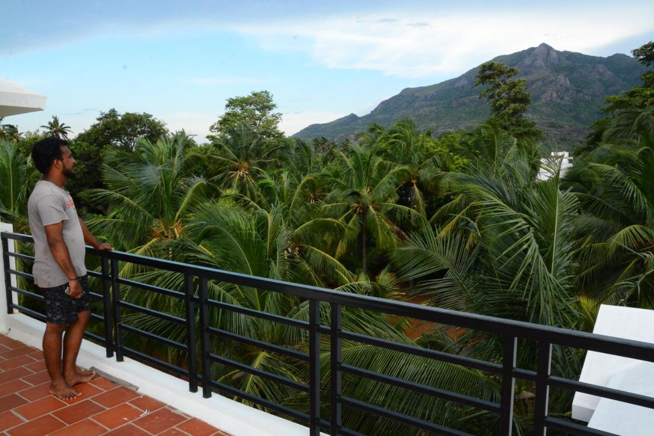 Claynest Resorts Kuttalam  Bagian luar foto