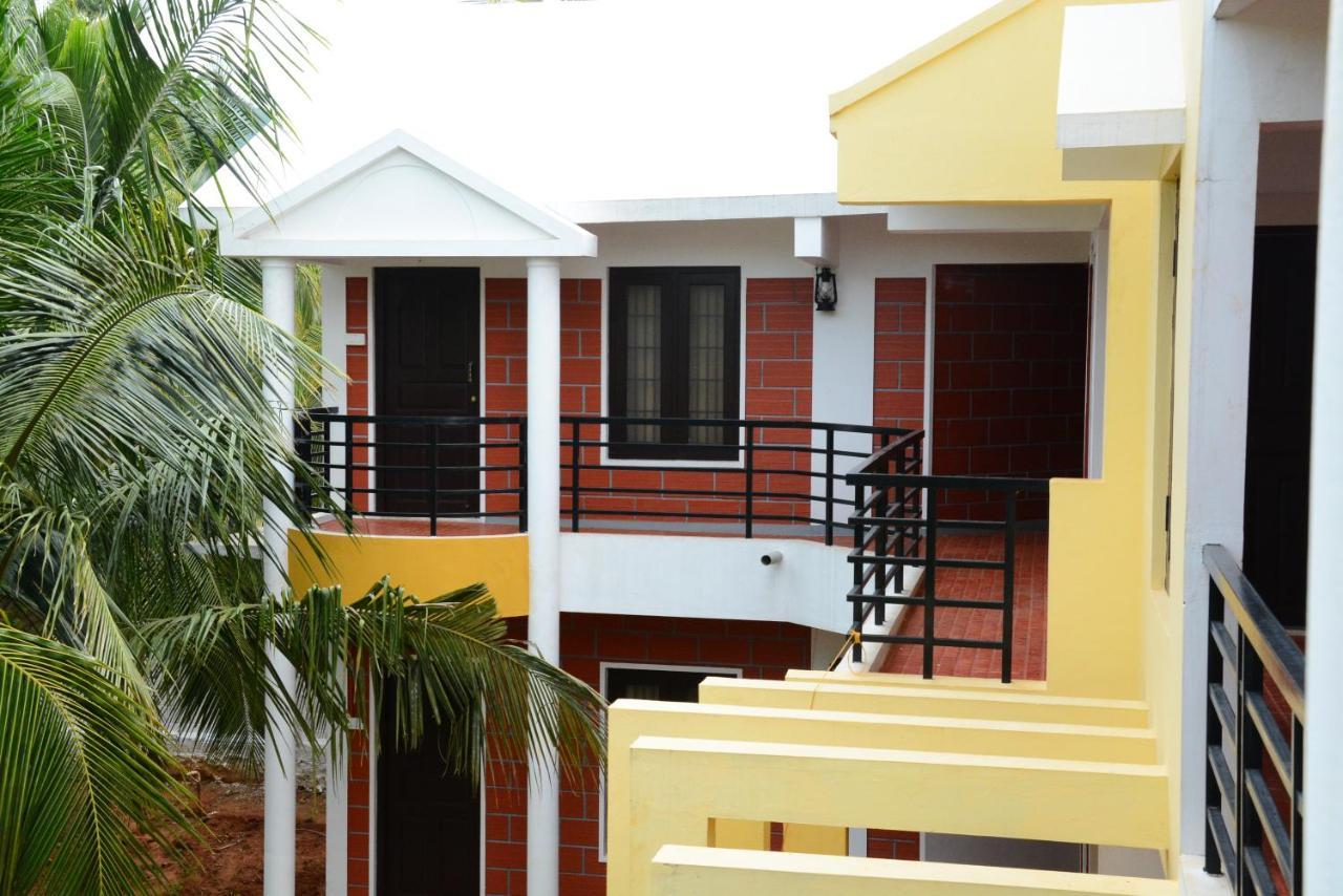 Claynest Resorts Kuttalam  Bagian luar foto